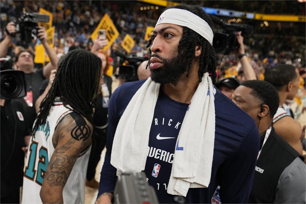 NBA/AD驚傳「視網膜剝離」已進行手術!外媒:預計「這時間」回歸