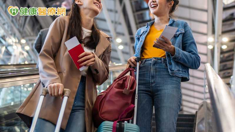 放假就生病不是巧合？醫：長期高壓後突放鬆　恐與「放電效應」有關