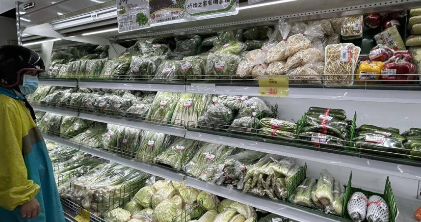 菜價狂飆剩它沒漲「1包10元」好幾箱　婆媽崩潰：附近都秒殺