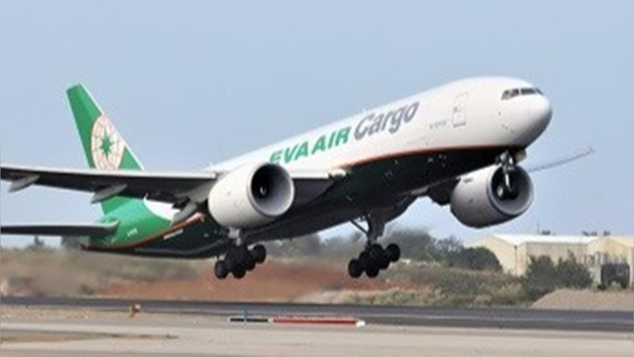 長榮航空釋出「8大類地勤職缺」1週就截止報名！大學畢業起薪43K