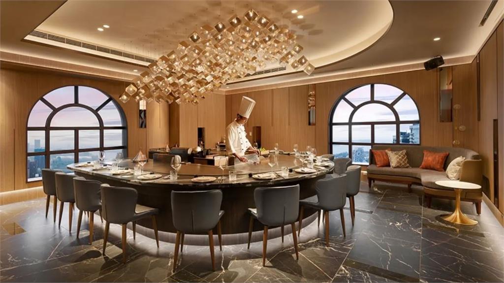 港都限定!盤點高雄 3 大高樓層餐食盛宴