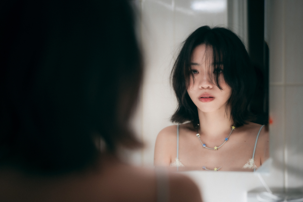 洪佩瑜推出壓軸主打歌〈完整〉MV 首次與金獎導演黃中平合作美出新高度