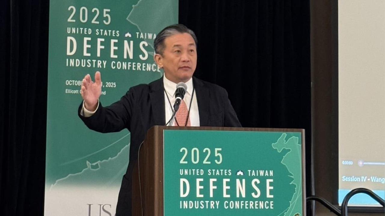 快新聞／川普再掀15%關稅戰！台灣「這理由」獲優勢　王定宇酸批評者：睡醒了嗎？