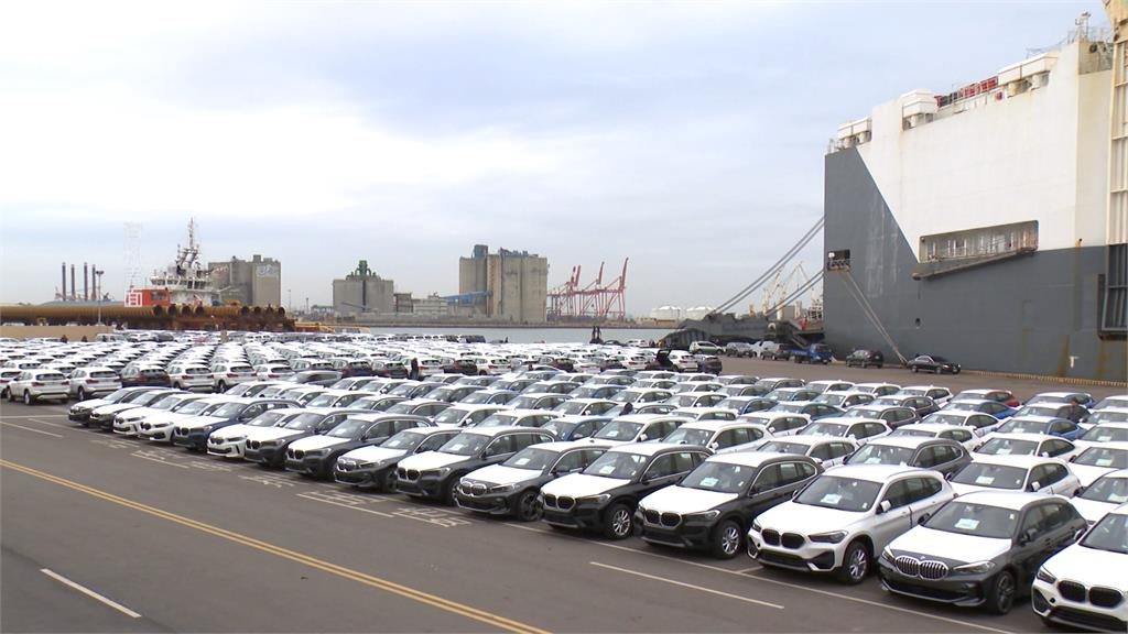 川普鬆口可能暫緩25％汽車關稅　//車燈大廠攻上漲停