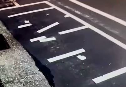 真落漆！基隆停車格標線竟被踢飛　市民怒：立可白塗的？