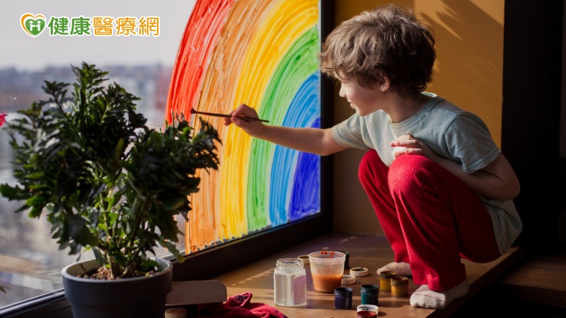 愛在畫中巡迴畫展　身心障學生繪出溫暖
