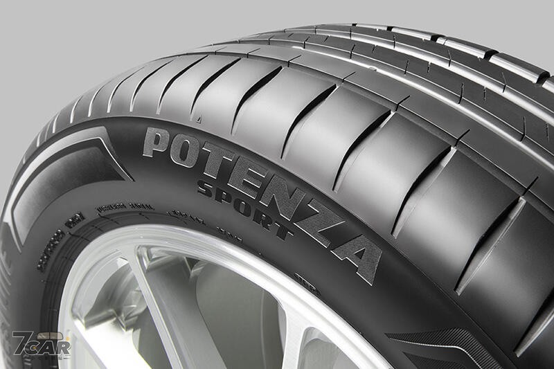 Bridgestone宣布為Porsche Macan Electric與Panamera開發專屬高性能輪胎