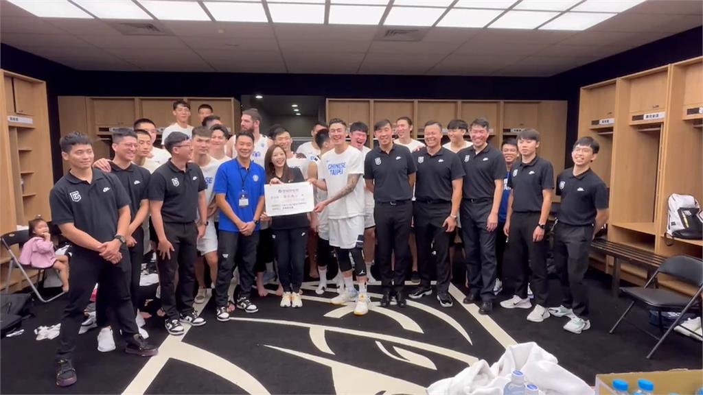 台灣藍痛宰韓國隊　拿下瓊斯盃亞軍　愛爾麗集團發出百萬獎金