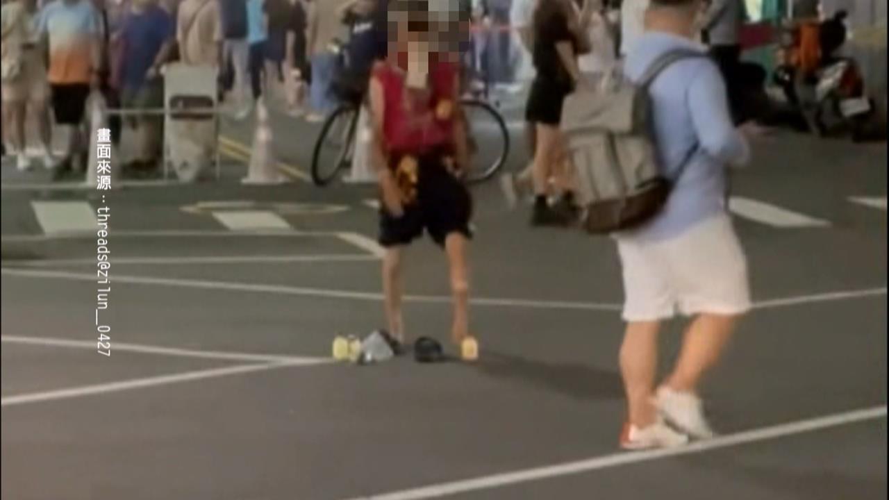 馬路當自家？男子路中央跳舞、做運動　危險行徑路人看傻