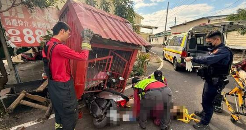 76歲婦騎車撞土地公廟! 福德祠傾斜左腿夾住送醫不治