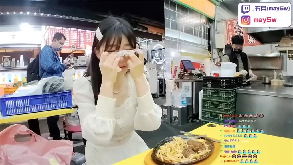 不愛牛排的南韓女孩！在台灣吃夜市牛排吃到哭　真相曝光網讚：辛苦了