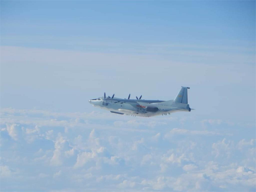 快新聞／中國軍機又來簽到！　「運-8電偵機」等3架次闖我西南空域