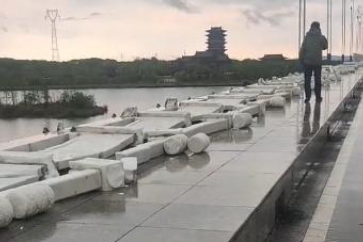 快新聞／風力太強「吹斷水泥護欄」？　中國新橋樑遭疑「豆腐渣」工程