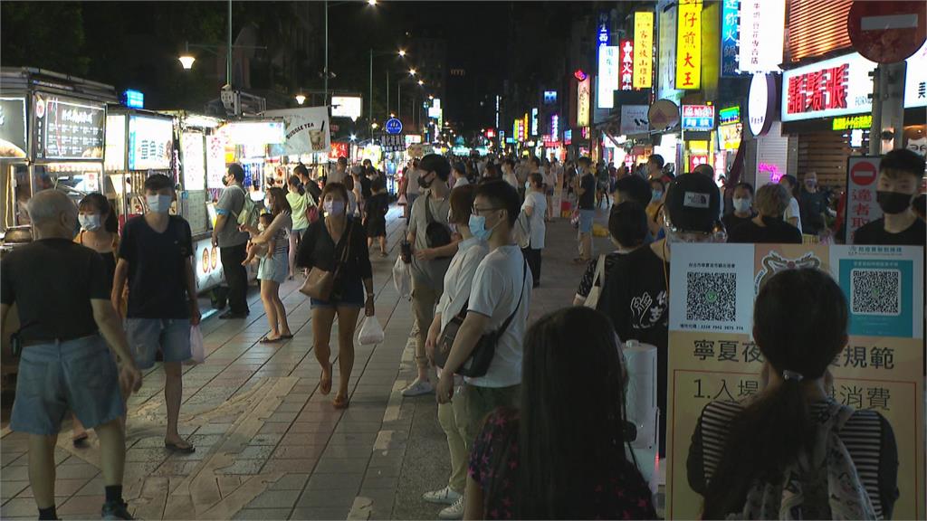 寧夏夜市微解封首週末覓食潮　民眾「有嚇到」