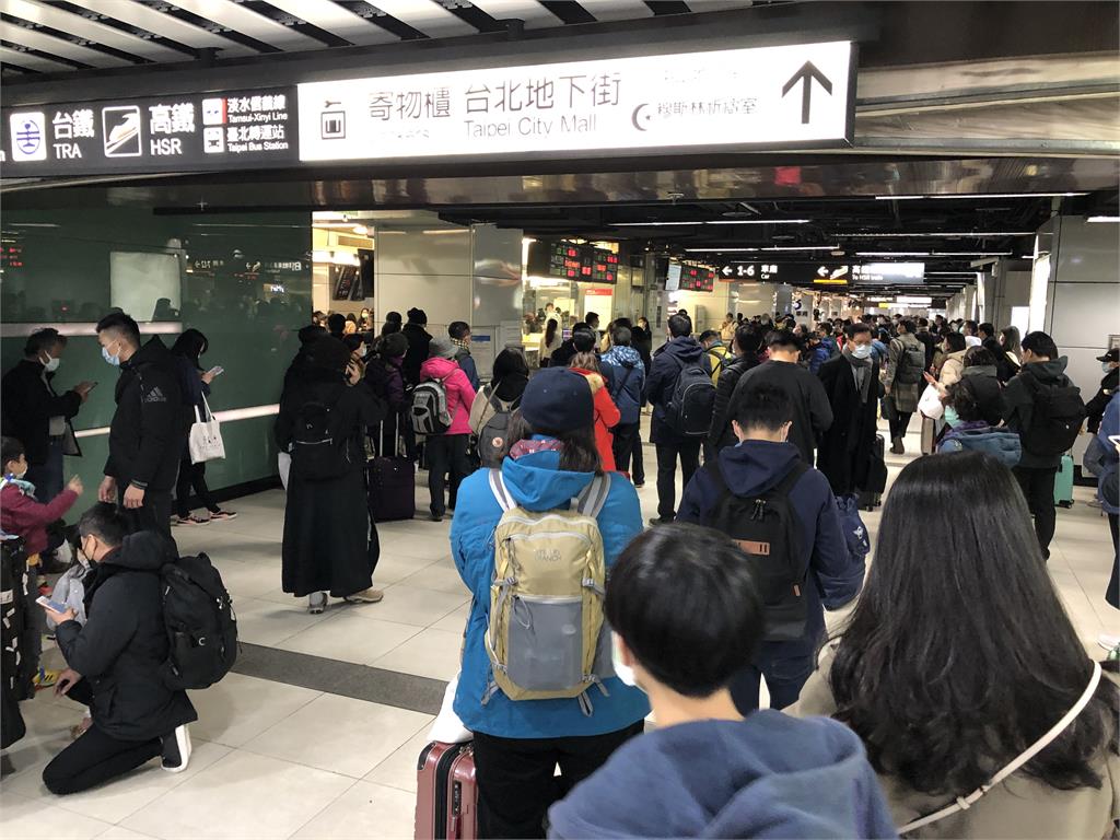 快新聞／清明連假台鐵加開151班列車 3/4零時開放網路及電話訂票