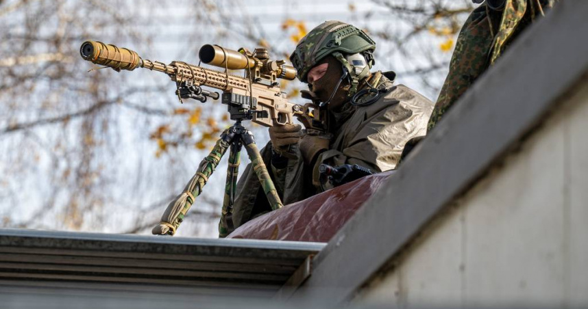 射殺平民當週末娛樂！富人戰時赴薩拉熱窩人類狩獵　8萬8英鎊買命「可額外付費射殺孩童」