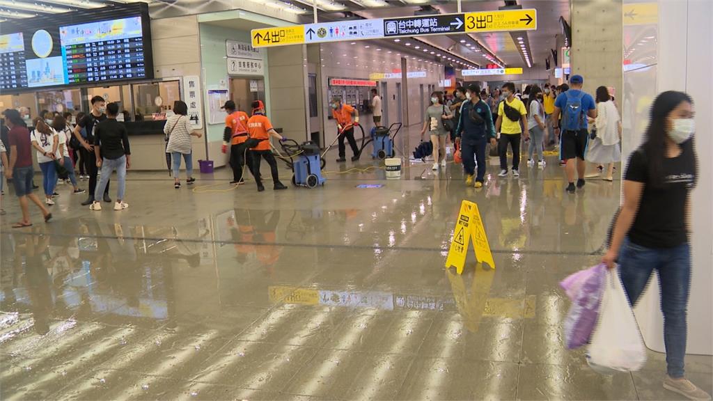 台中火車站新站造價300億 遇暴雨就淹竟是因排水孔超小