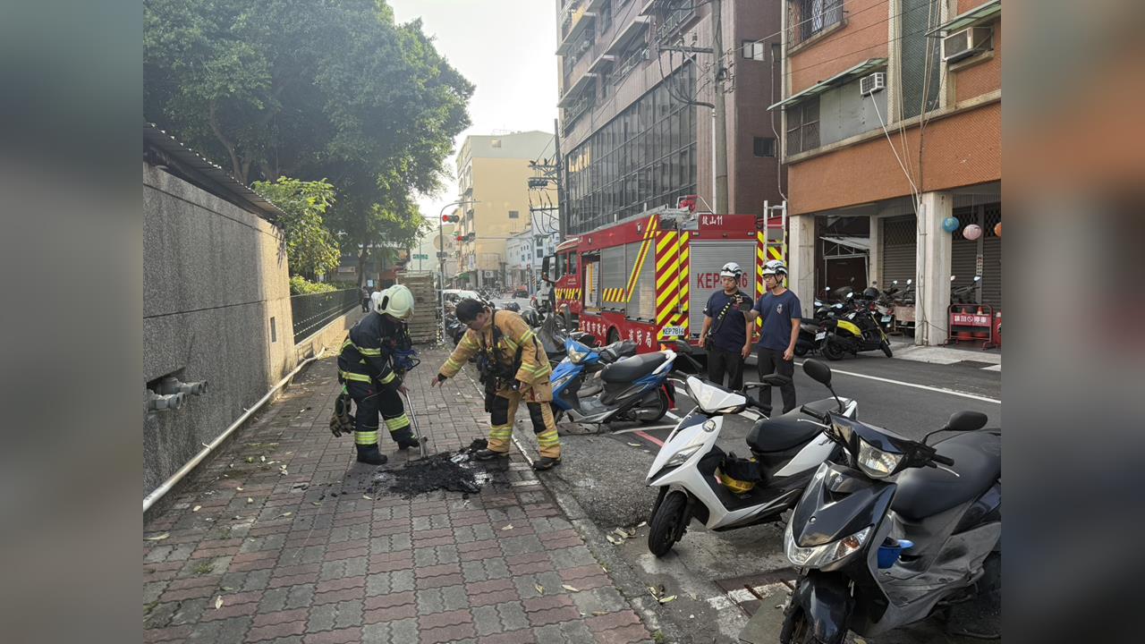 高雄男與友糾紛竟「燒棉被」　男載開山刀被民眾拍落報警逮捕