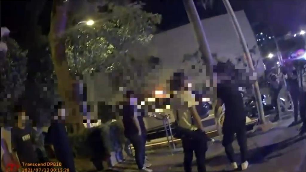 快新聞／「微解封」出來透透氣　新竹12名青少年深夜公園群聚遭警取締