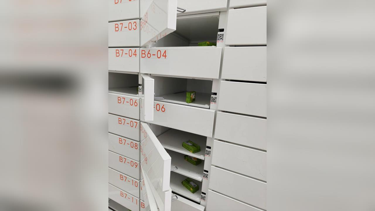 獨/智取店單件商品獨立佔櫃! 民眾取貨宛如"在玩開開樂"