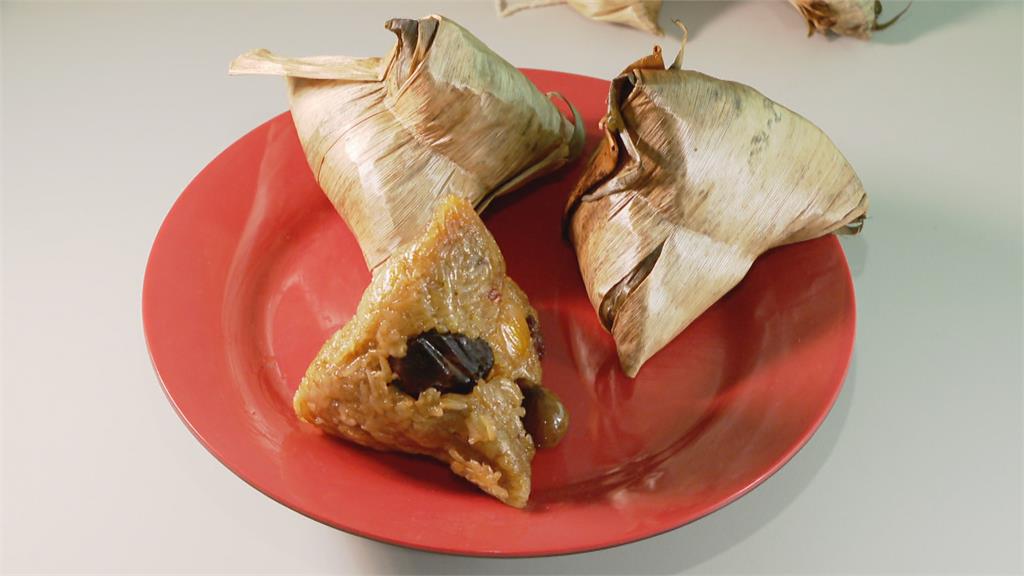 他見肉粽年年漲價嘆「買不下手」！網憶兒時北部價全哭了：1顆才10元