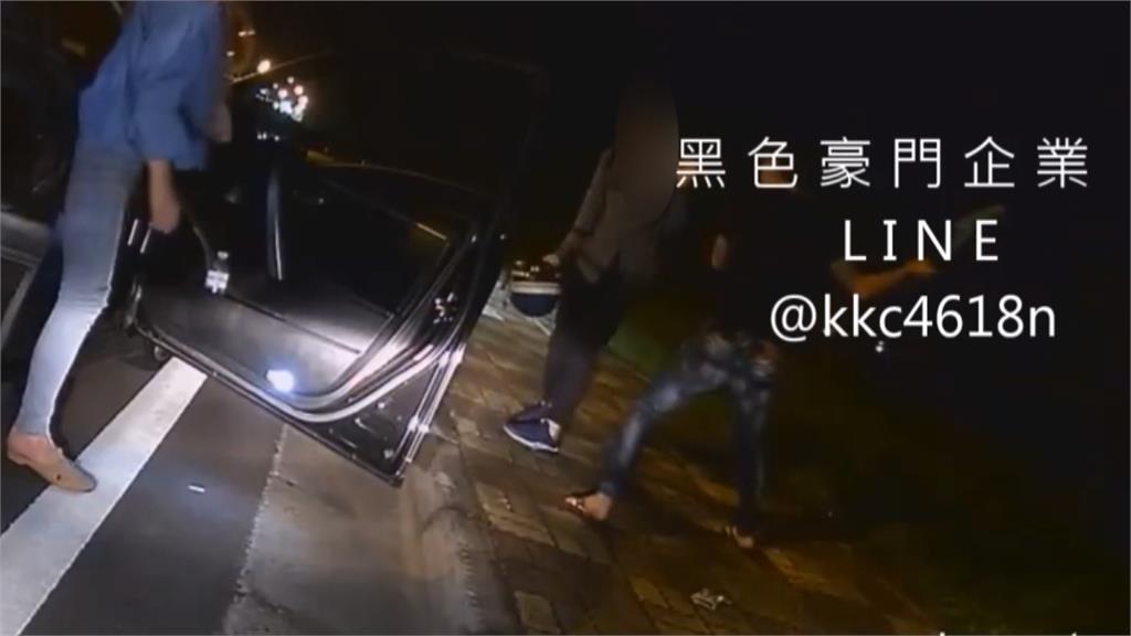 騎士回頭看一眼 遭轎車駕駛持鋁棒狂毆