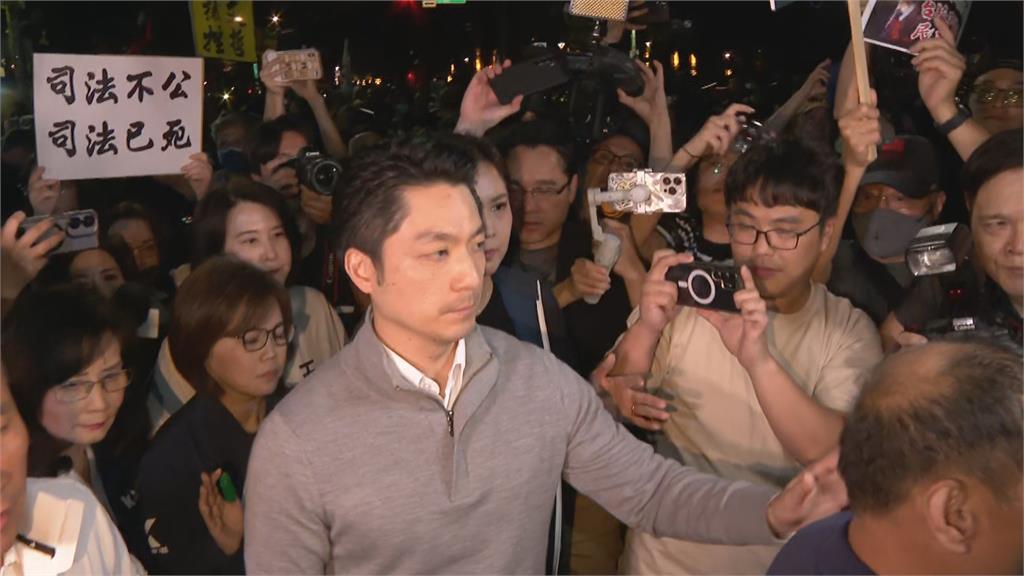 快新聞／蔣萬安現身北檢「禁制區」現場　被北市警擋在門外