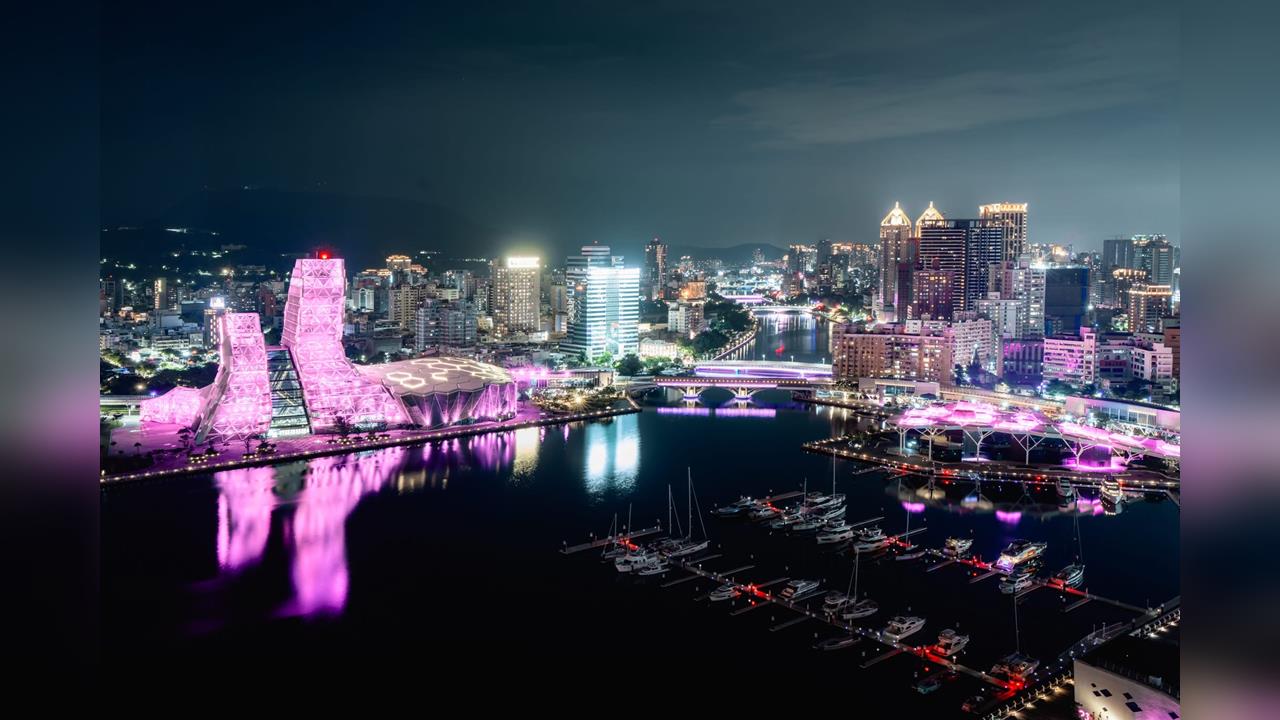 快新聞/美翻!BLACKPINK來了 高雄六大地標今起點亮粉紅光海