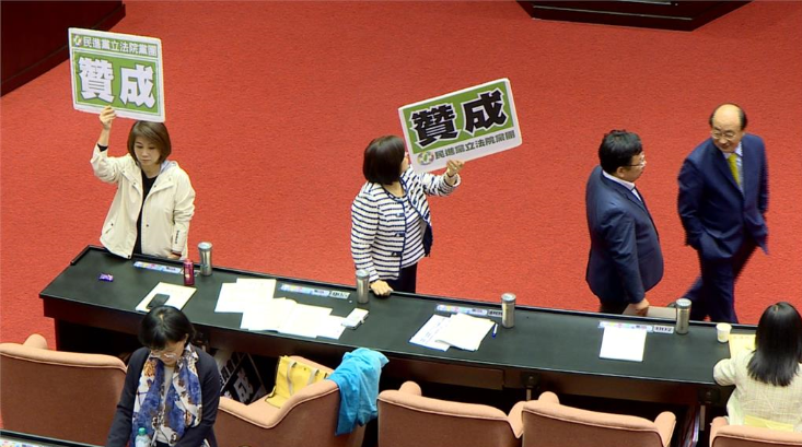 快新聞／2019最後一天！反滲透法表決  各黨動員、警力戒備
