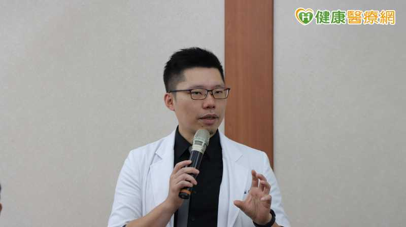 36歲女視力模糊揪2公分眼內腫瘤 北榮醫談脈絡膜黑色素瘤治療選擇