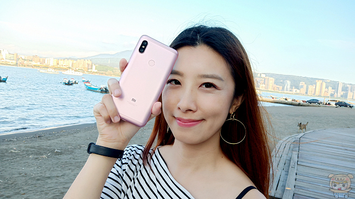 首款搭配四顆 AI 鏡頭的智慧手機 輕鬆拍出好照片 紅米Note 6 Pro 開箱 評測