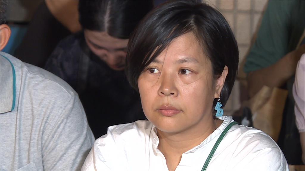 民眾黨中配李貞秀遞補不分區？　劉世芳：就職一年內須放棄外籍