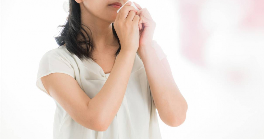 老公外遇年輕妹…人妻秒離婚祝福　2年後小三現世報來了