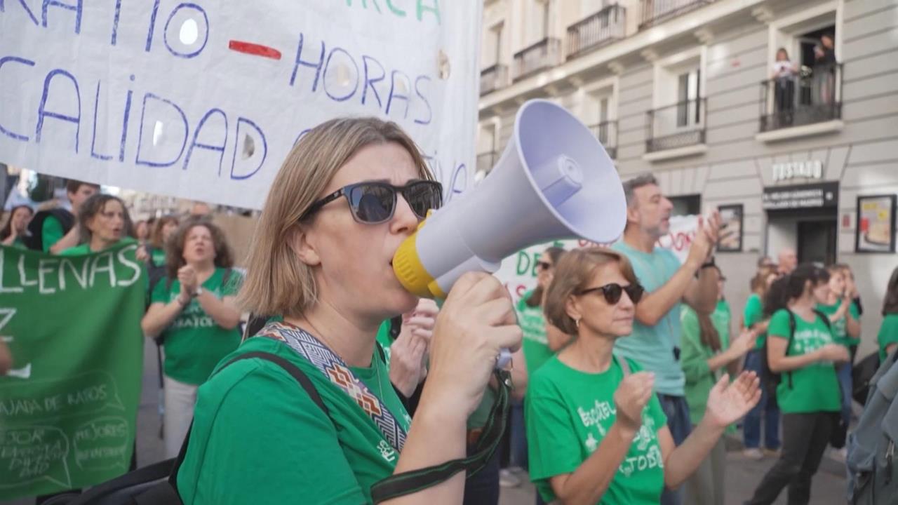 學運浪潮！　西班牙師生爭教育改革　阿爾巴尼亞警衛亭遭放火