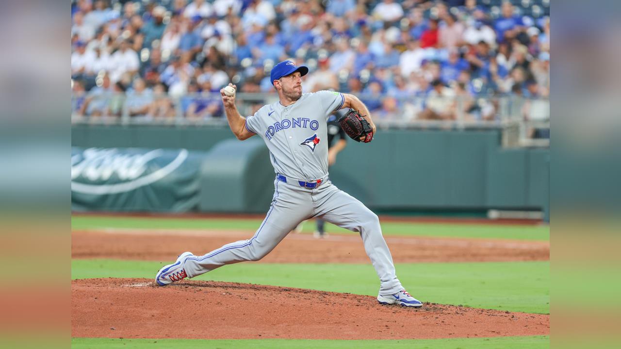 MLB(影)／42歲薛澤不求完美撐住戰局！用「剛剛好」替藍鳥守住季後賽希望