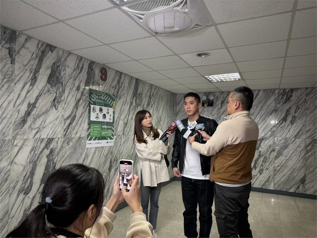 快新聞／民眾黨代表選舉投票率偏低？　陳世軒駁：黨員不畏風波踴躍參與