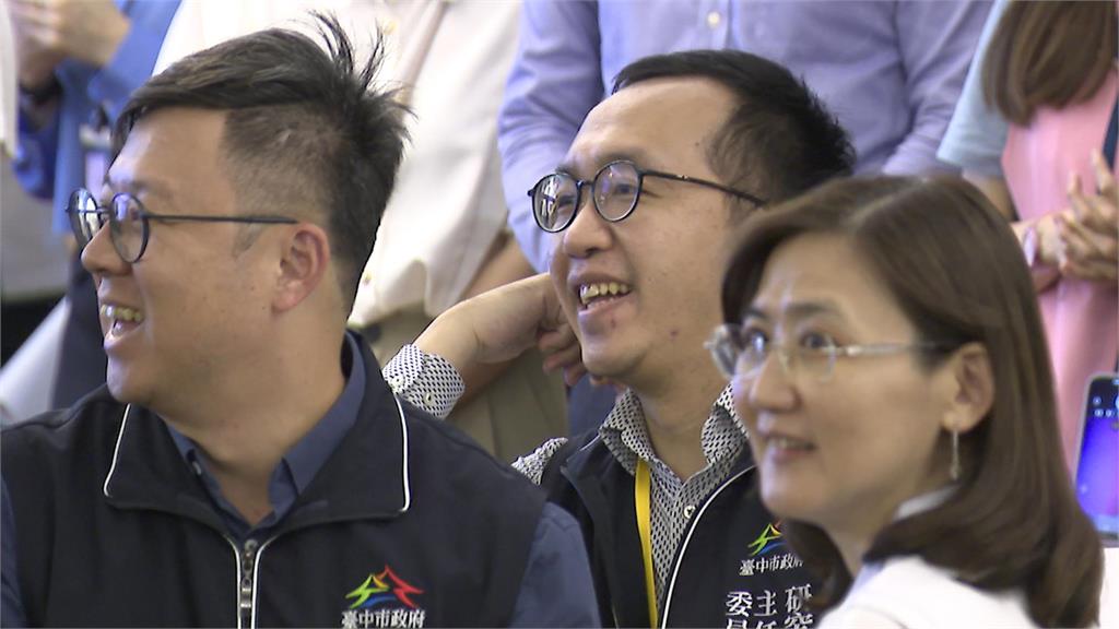 徐巧芯夫劉彥澧「請假打德州撲克」　向盧秀燕請辭獲准