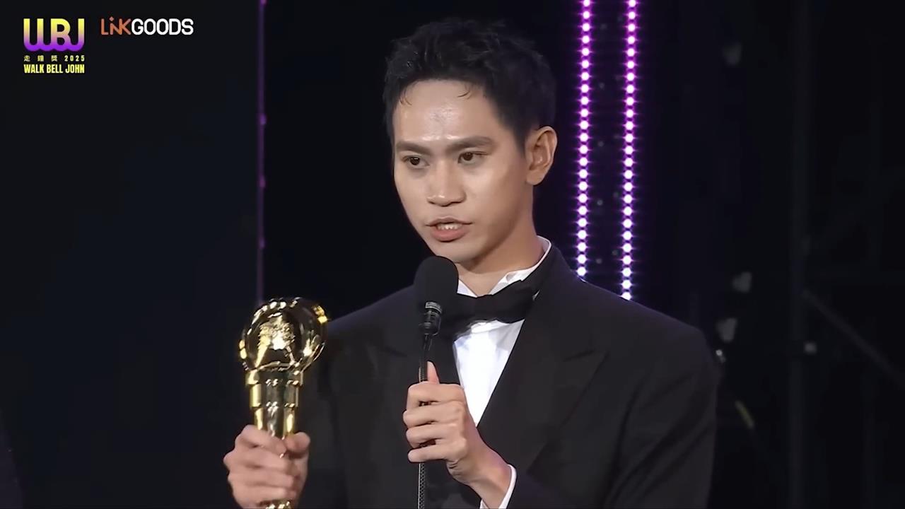 Andy老師首度榮獲走鐘獎　自嘲月薪5萬5還沒回本