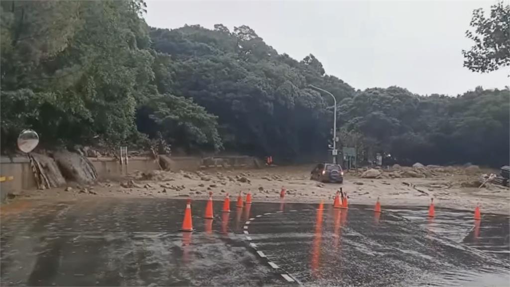 豪雨釀災柯文哲卻奔中部輔選挨批　蘇貞昌：人民比選<em>舉重</em>要！柯P老神在在這樣回