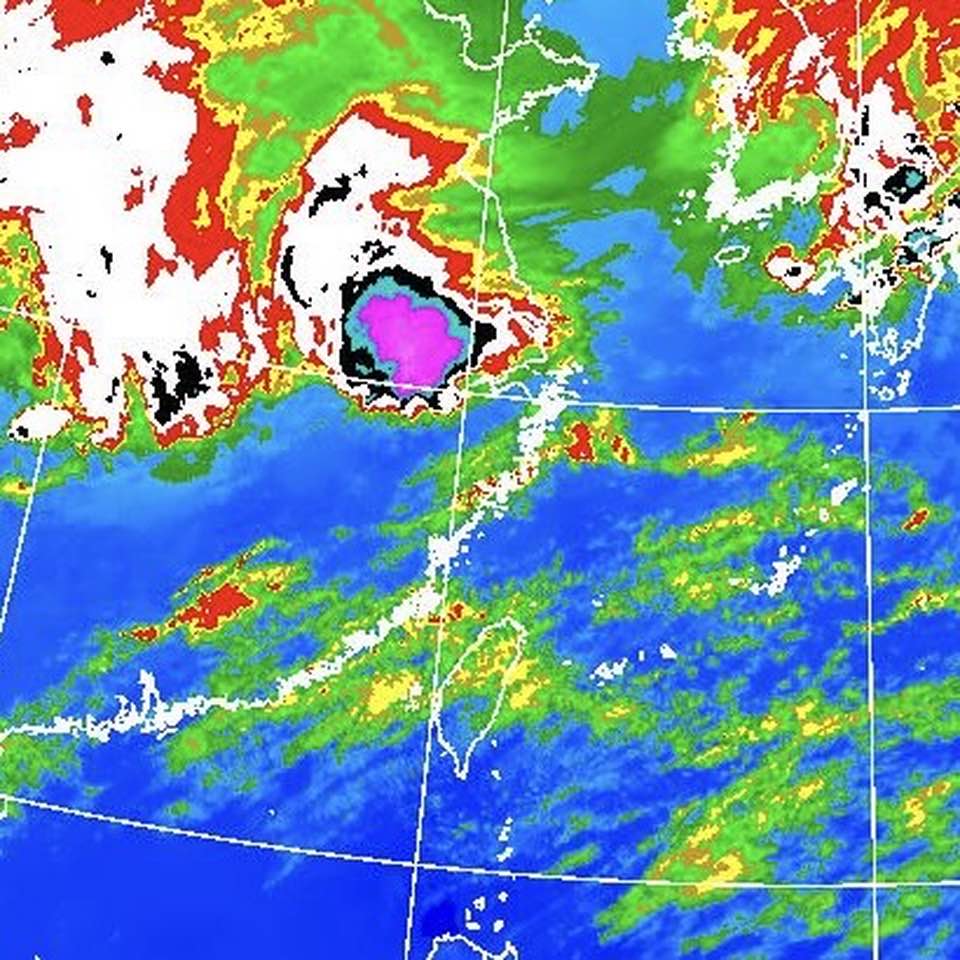 快新聞／雲圖一大坨「紫色」　鄭明典：季節性強對流系統回來了！
