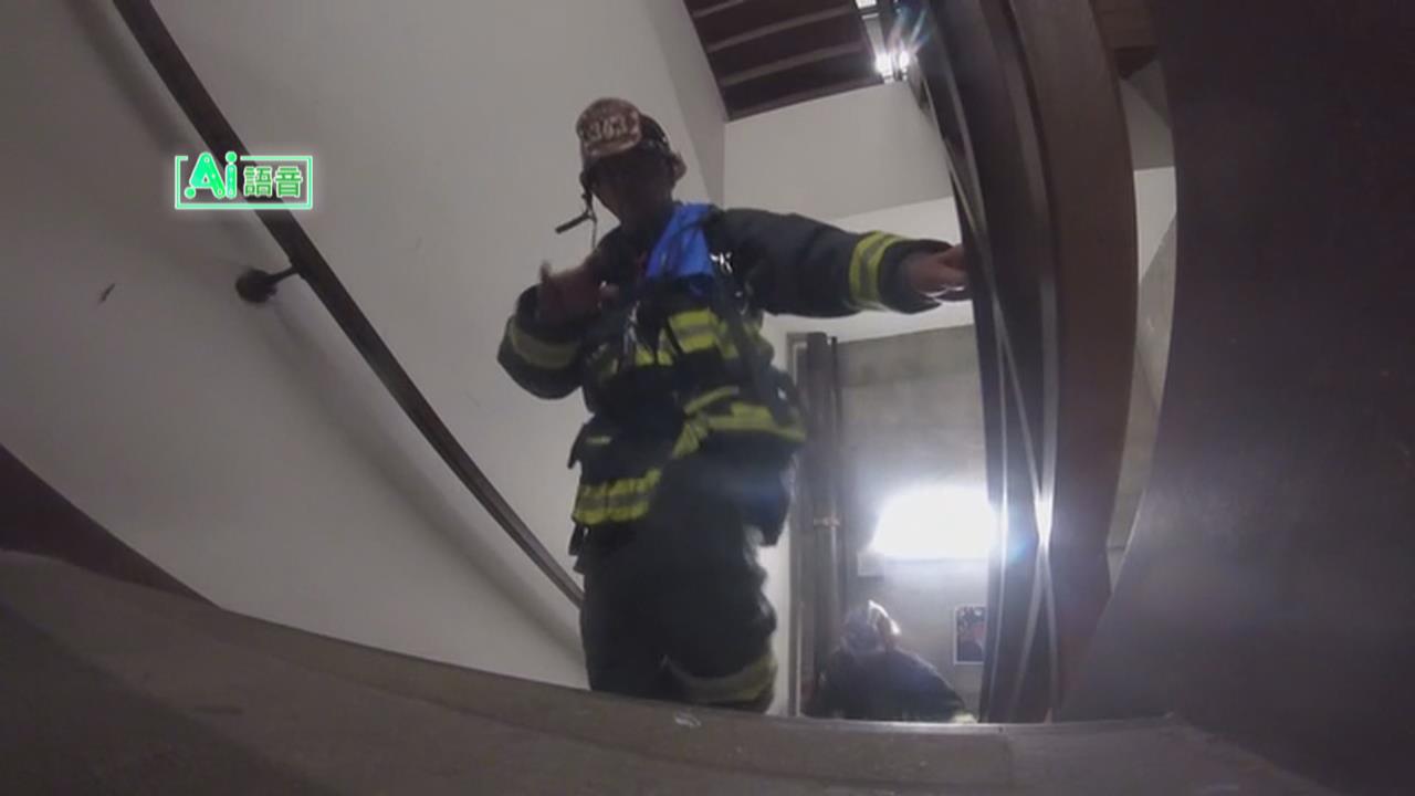 永懷911殉職同袍　美消防員背逾36公斤爬110樓