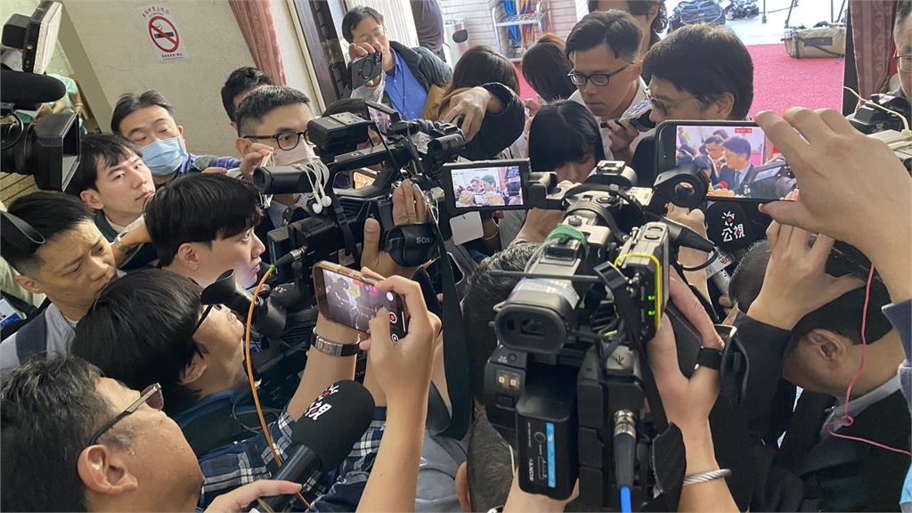 中配亞亞「不主動離開」賴到底全因遣返免機票錢？移民署這樣說