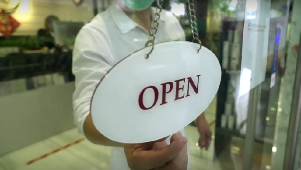 新加坡武肺疫情降溫　小吃店、髮廊等商家今開業