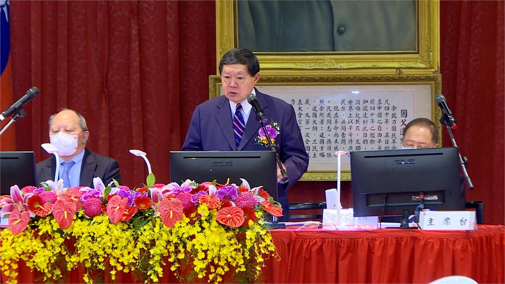 亞泥股東會　董事長徐旭東出席　宣布配息2.3元　完成董事全面改選
