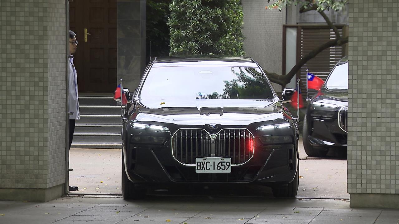總統座車輪胎單顆破50萬　國安局：原物料上漲　特殊規格本來就貴