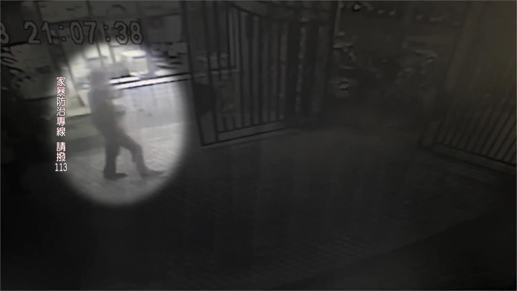 2歲童昏迷全身新舊傷疑受虐　父母稱從床上跌落