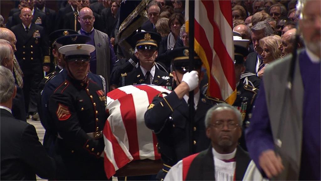 老布希舉行國葬 長子布希發表悼詞哽咽