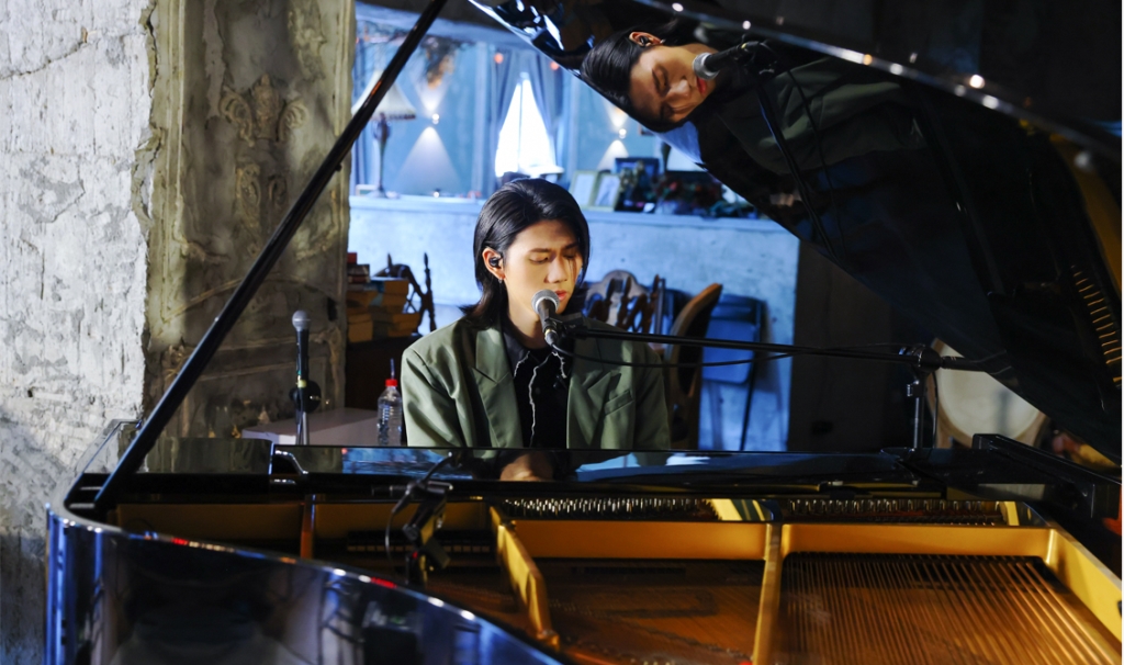 五月天阿信也讚賞的好聲音！創作新人Ray首發專輯　呂士軒贈「十八銅人」預祝明年叩關金曲
