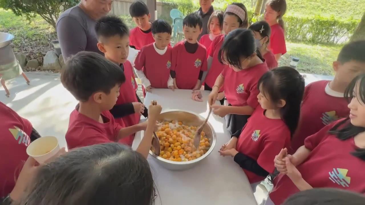 AI也會種金柑! 蕭美琴參訪讚許農業科技進步