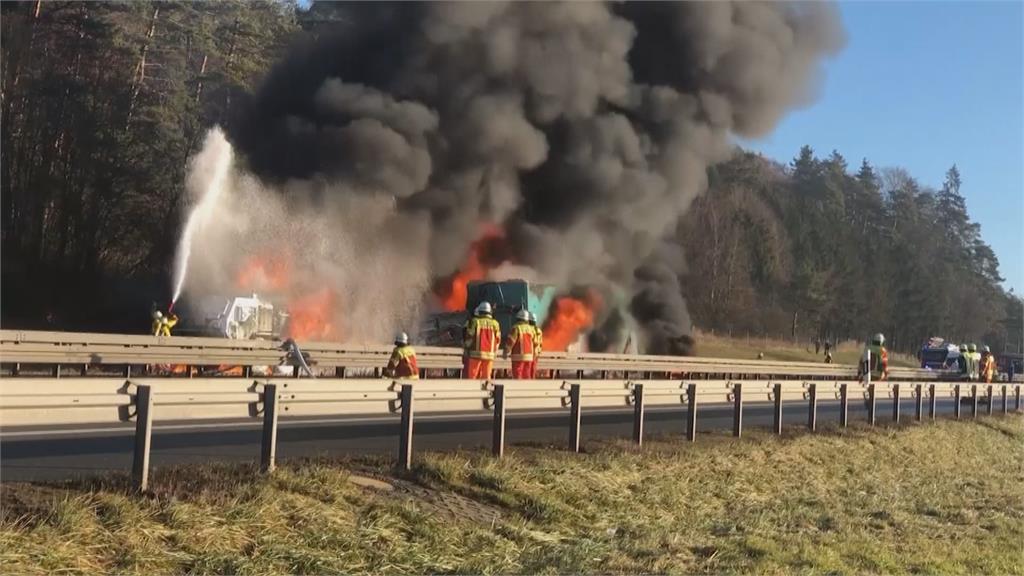 德聯結車撞美軍車起火　駕駛身亡.美軍毫髮無傷